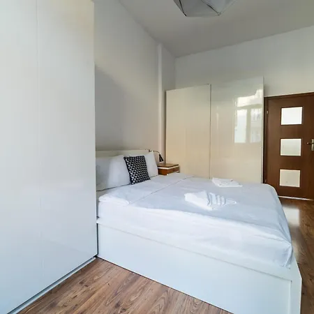 Апартаменты Jezyce Peaceful Living By Bookinghost Познань